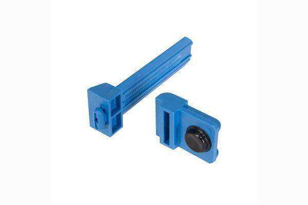 Middle Atlantic FWD-SIDECLMP-4 FORWARD SMALL DEVICE MNT SIDE CLAMP,4PK Racks Middle Atlantic