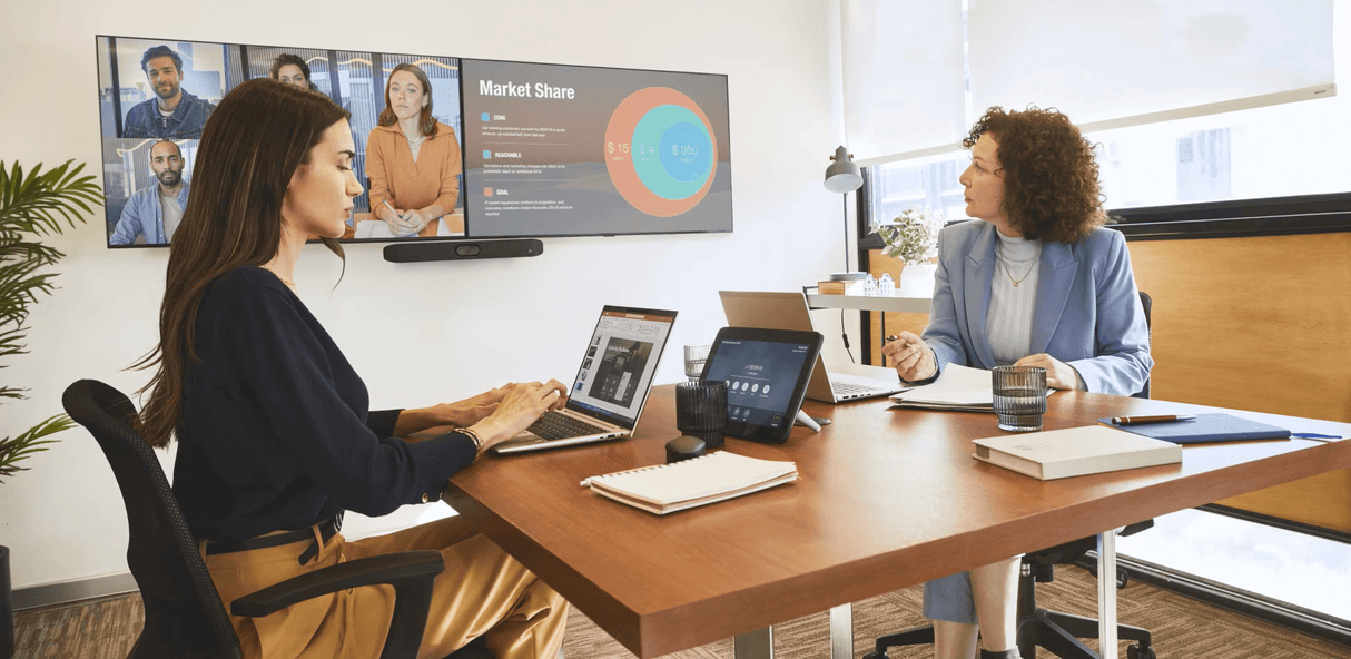 HP Poly Studio X32 All-In-One Video Bar, 4K