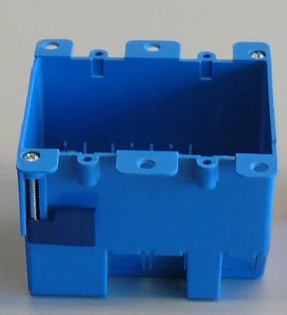 Crestron TWO-GANG-SC – 2-Gang Swing-Clamp Plastic Electrical Box Crestron