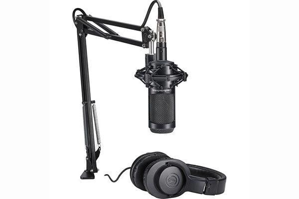 Audio-Technica AT2035PK Streaming/Podcasting Pack includes: one AT2035 cardioid condenser microphone, one pair of ATH-M20x headphones, shock mount, boom arm with threaded XLR cable - Creation Networks